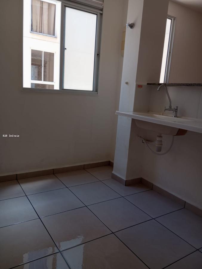 Apartamento à venda com 2 quartos, 42m² - Foto 5