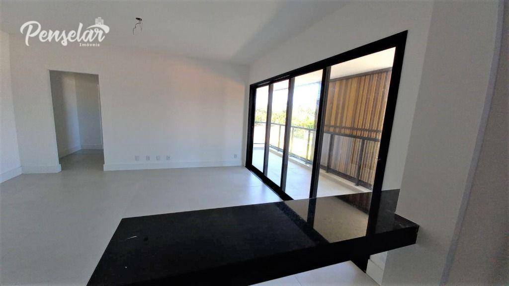 Apartamento à venda com 3 quartos, 122m² - Foto 21