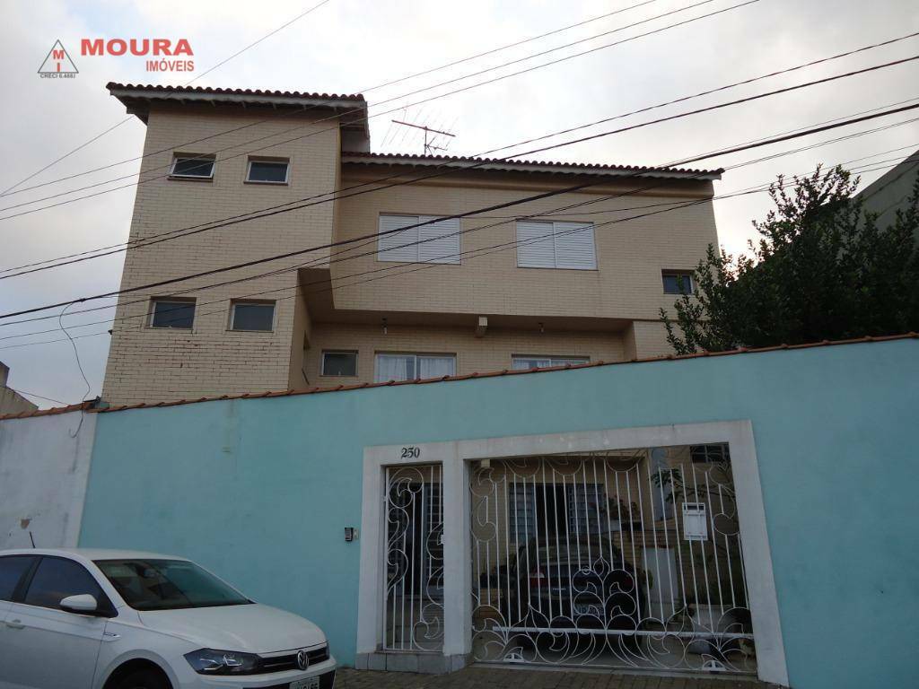 Sobrado à venda com 3 quartos, 190m² - Foto 1