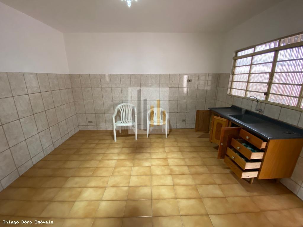 Casa à venda com 2 quartos, 500m² - Foto 29