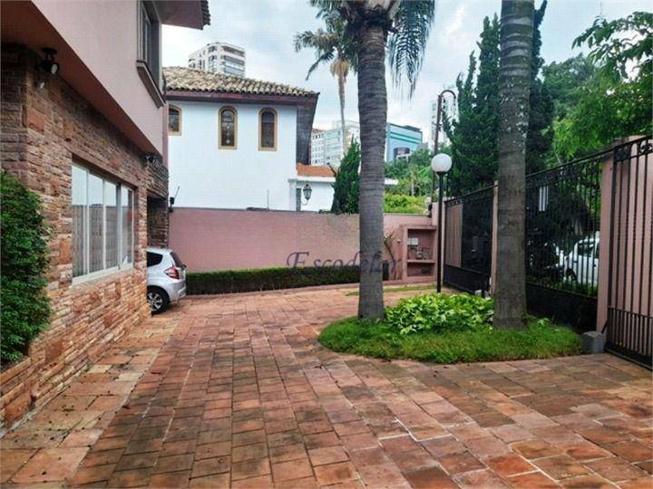 Casa à venda com 5 quartos, 300m² - Foto 3