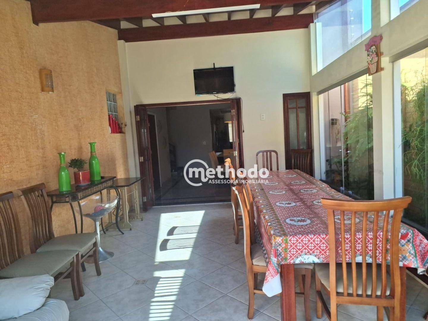 Casa à venda com 4 quartos, 330m² - Foto 29