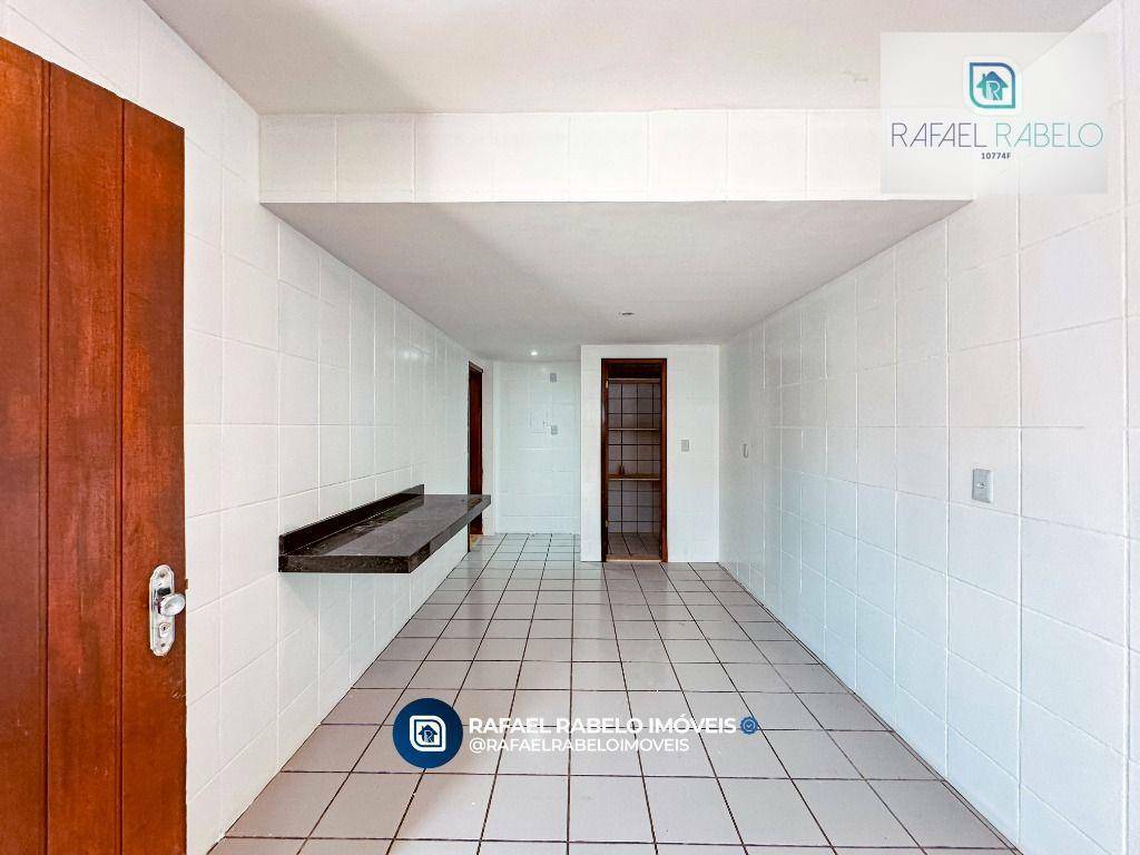 Casa à venda com 4 quartos, 240m² - Foto 13