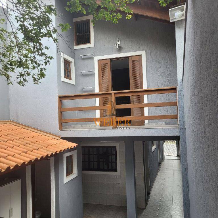 Sobrado à venda com 3 quartos, 139m² - Foto 1