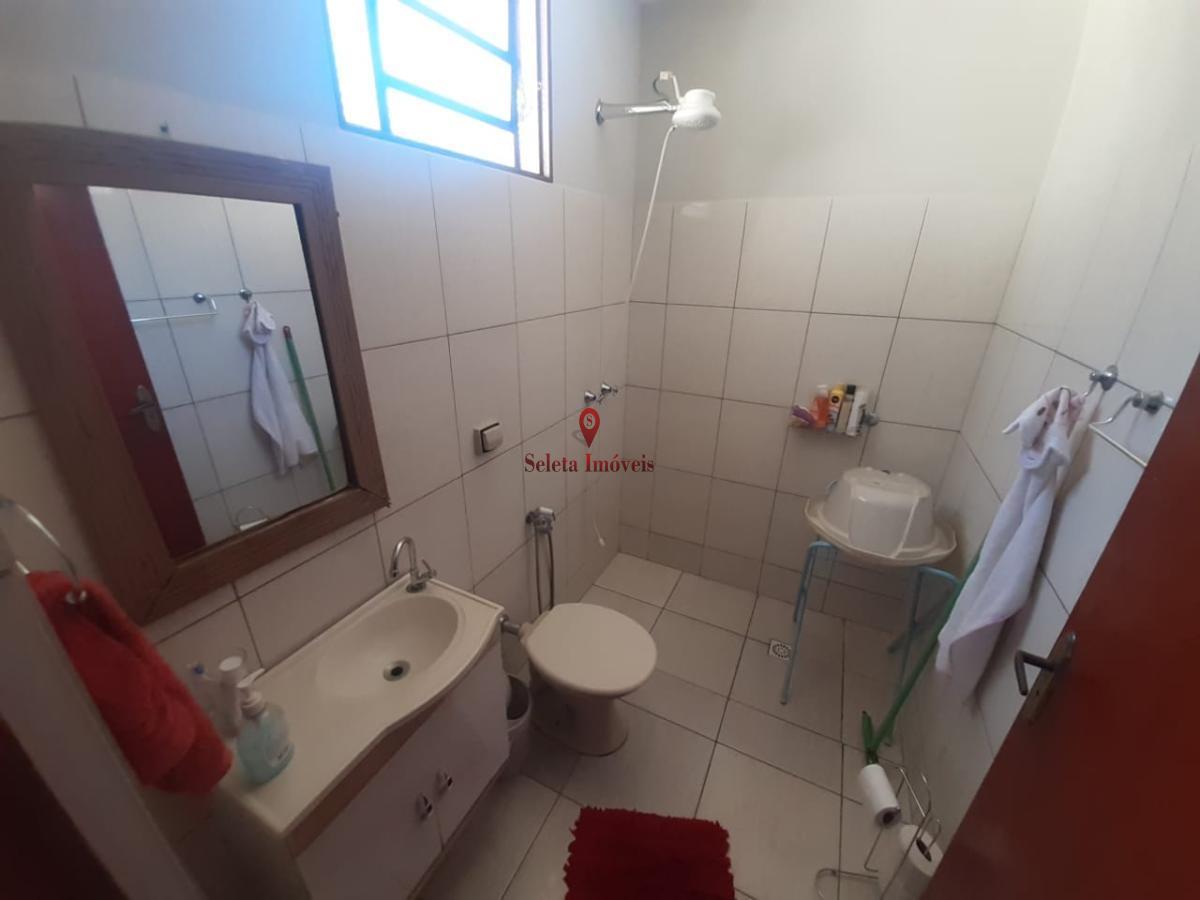 Casa à venda com 5 quartos, 160m² - Foto 12