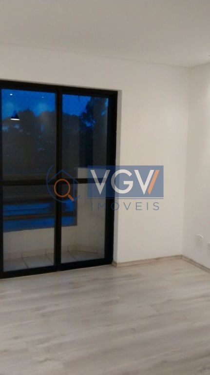 Apartamento à venda com 2 quartos, 60m² - Foto 7