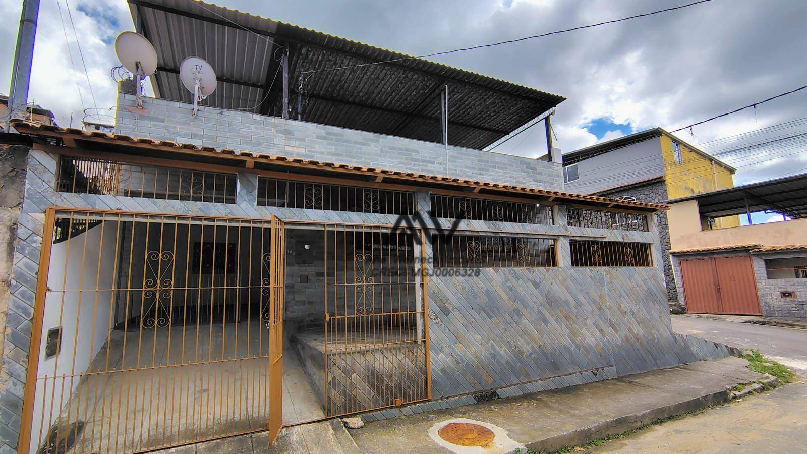 Casa à venda com 5 quartos, 170m² - Foto 2