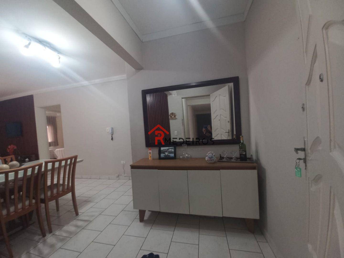 Apartamento à venda com 2 quartos, 84m² - Foto 2