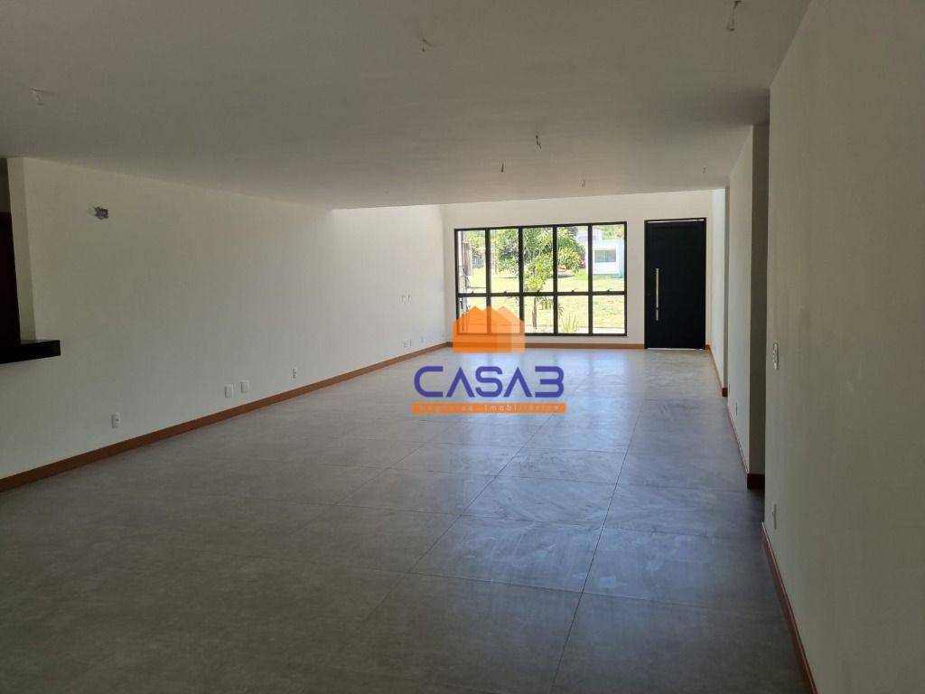 Casa de Condomínio à venda com 3 quartos, 204m² - Foto 3