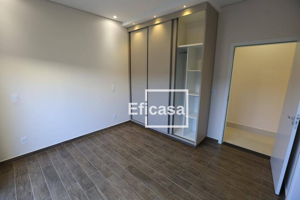 Casa de Condomínio à venda com 4 quartos, 378m² - Foto 12