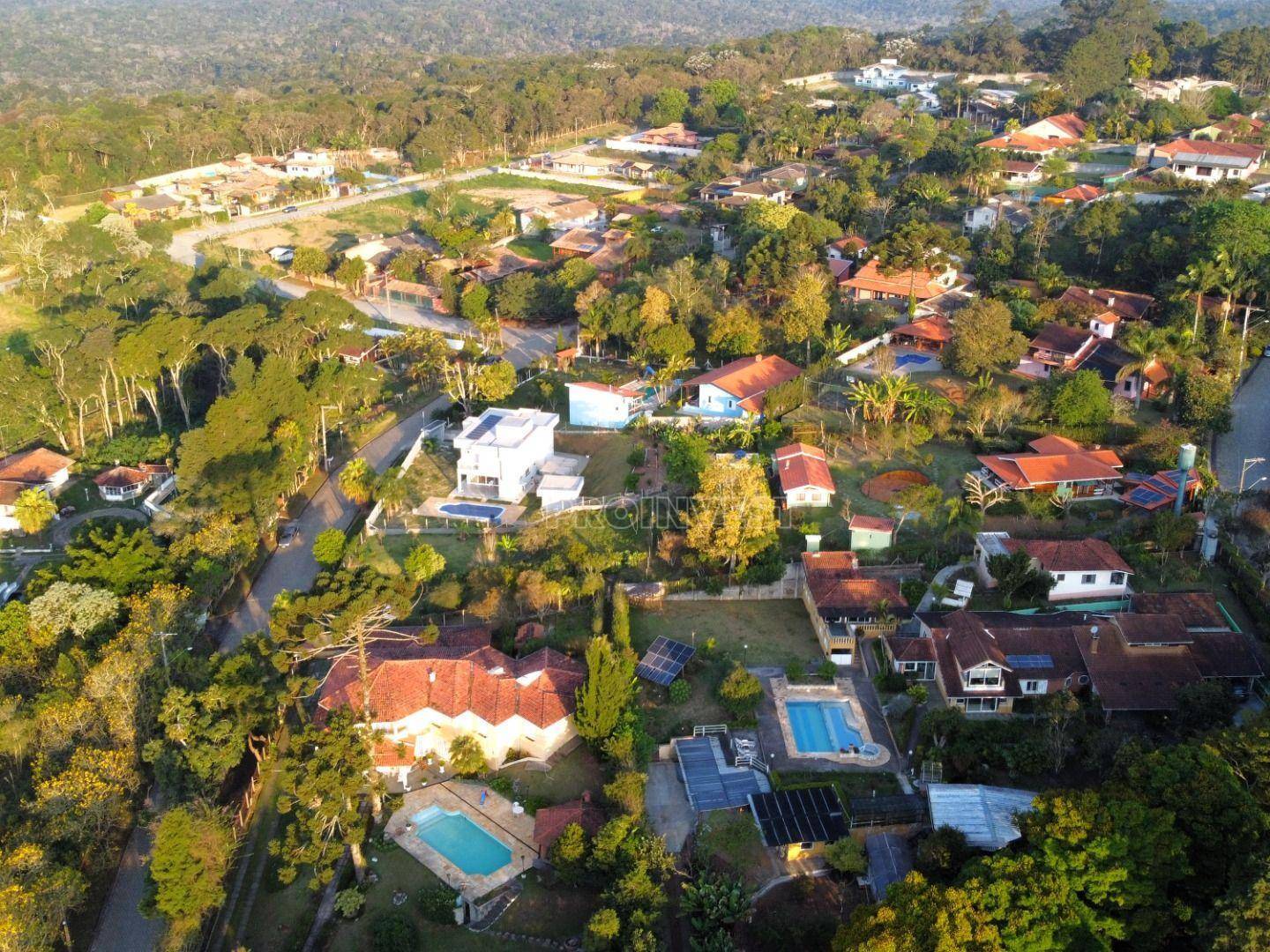 Casa de Condomínio à venda e aluguel com 3 quartos, 250m² - Foto 37