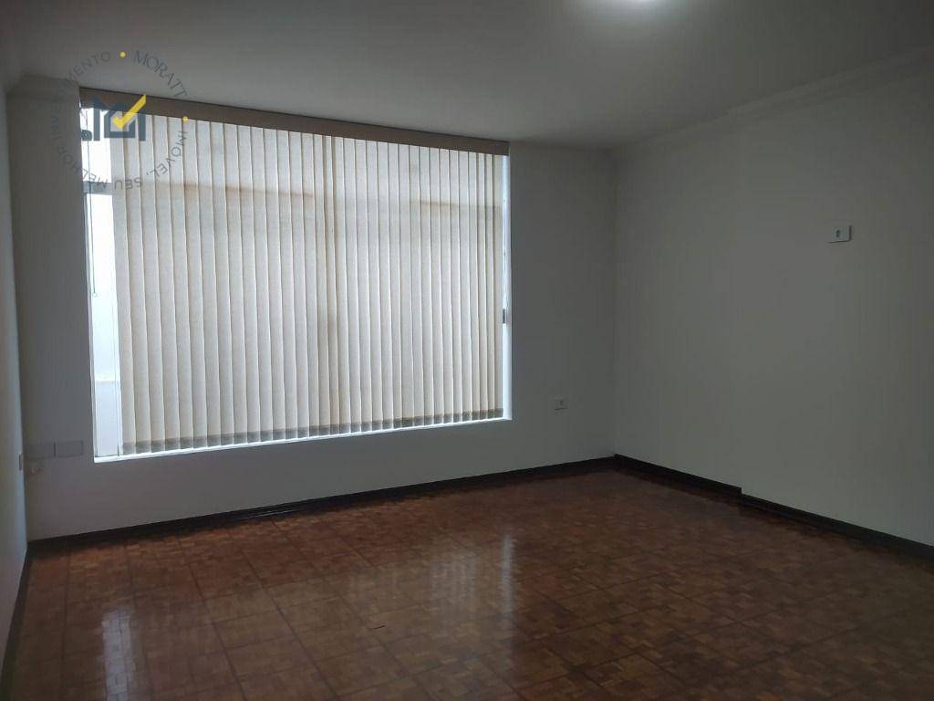 Casa para alugar com 5 quartos, 333m² - Foto 4