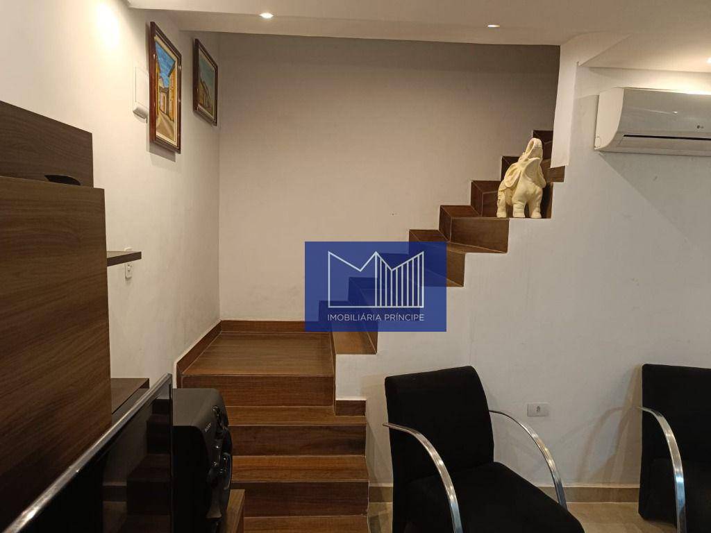 Sobrado à venda com 3 quartos, 150m² - Foto 2