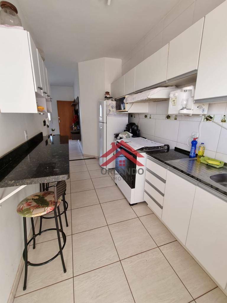 Apartamento à venda com 2 quartos, 68m² - Foto 4