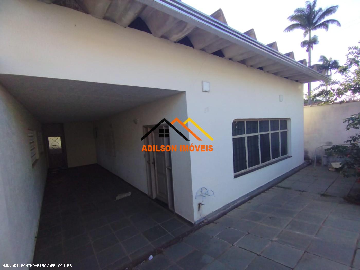 Casa à venda com 2 quartos, 290m² - Foto 1