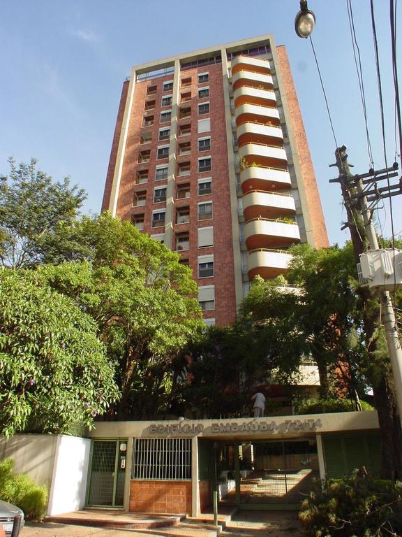 Apartamento à venda com 4 quartos, 210m² - Foto 1