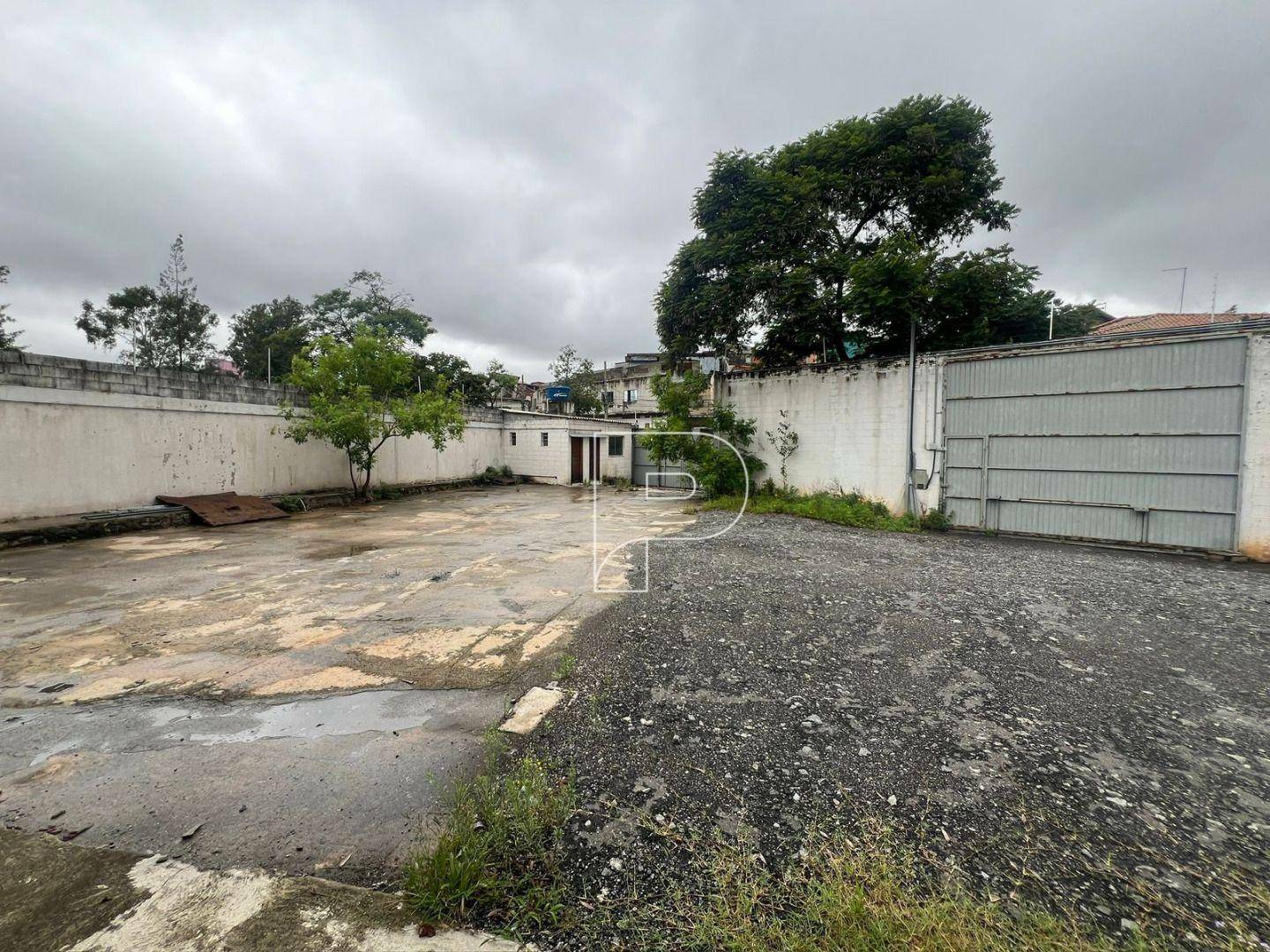 Depósito-Galpão-Armazém para alugar, 1000m² - Foto 3