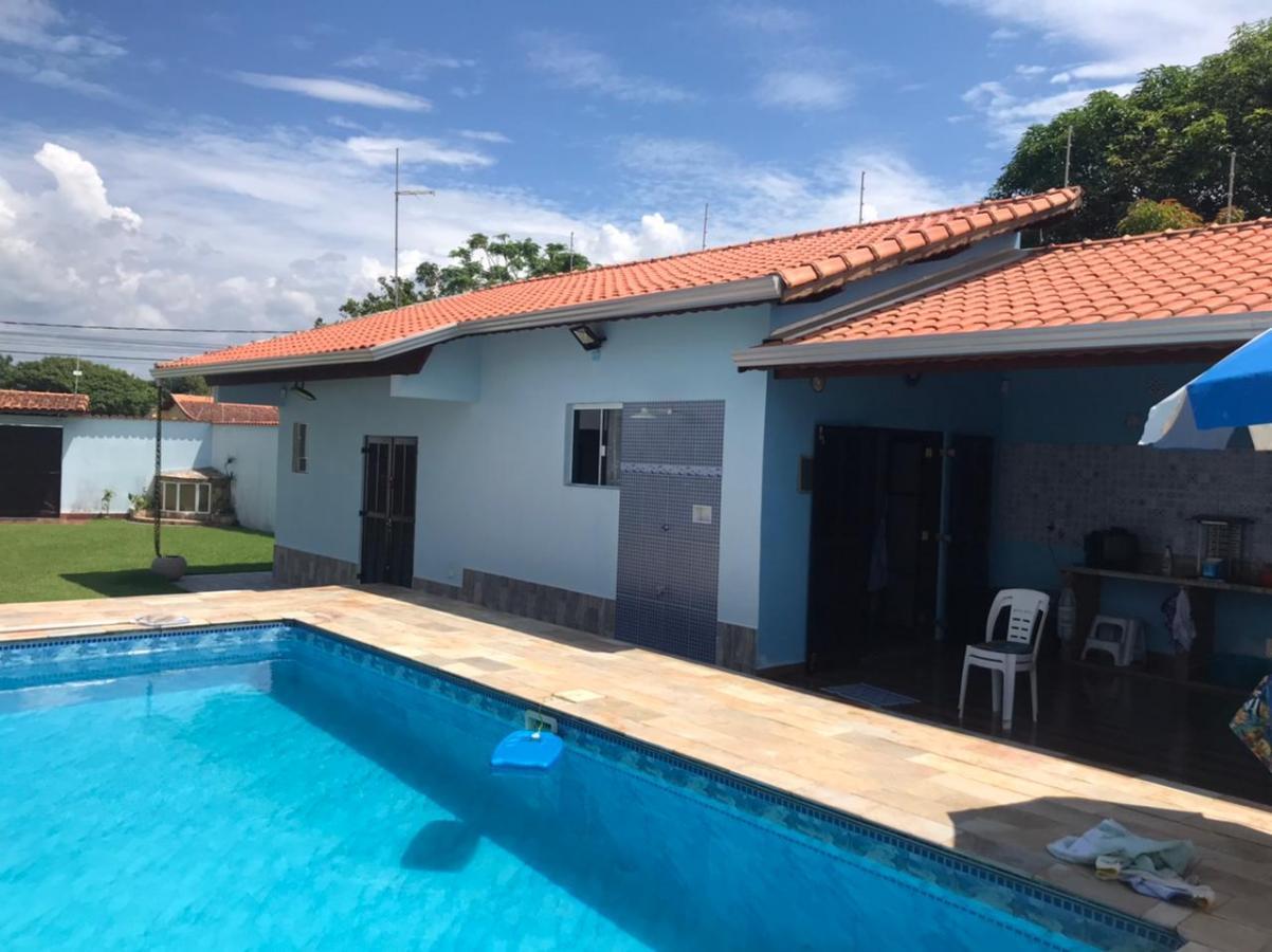 Casa à venda com 3 quartos, 600m² - Foto 1