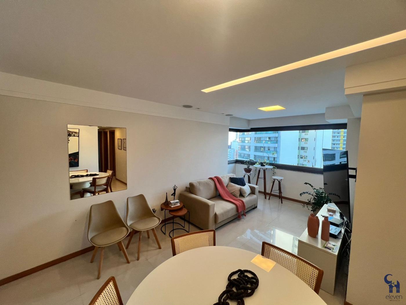 Apartamento à venda com 3 quartos, 90m² - Foto 8