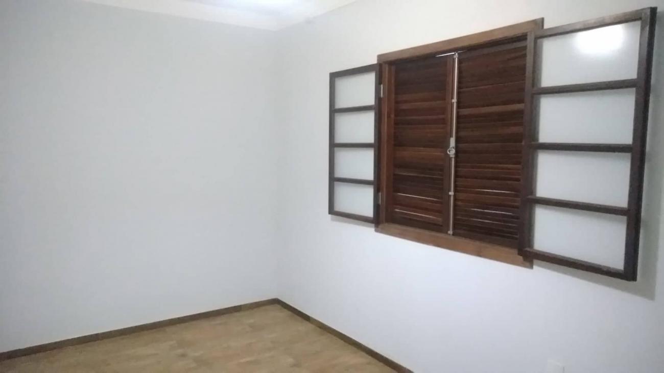 Casa à venda com 3 quartos, 270m² - Foto 18