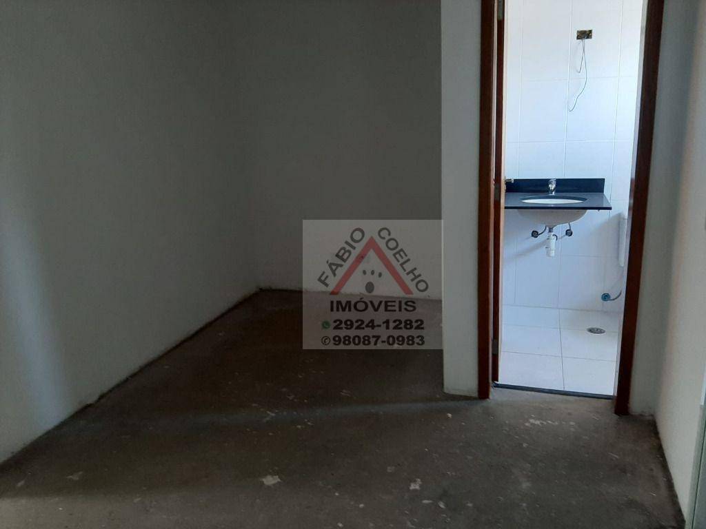 Sobrado à venda com 3 quartos, 190m² - Foto 2