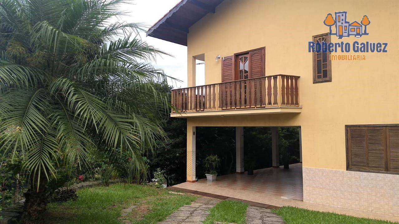 Casa à venda com 4 quartos, 380m² - Foto 2