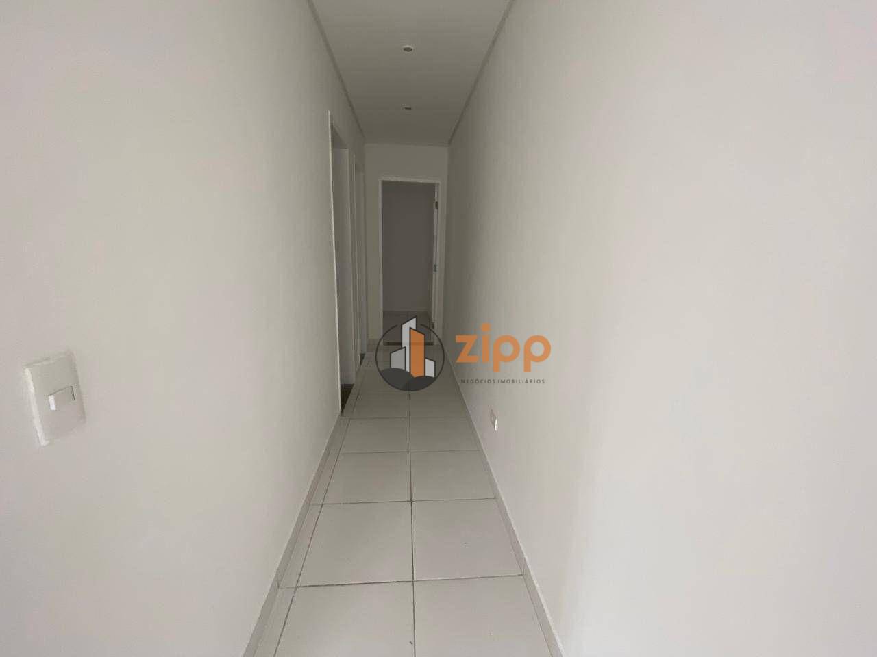 Casa para alugar com 2 quartos, 40m² - Foto 11