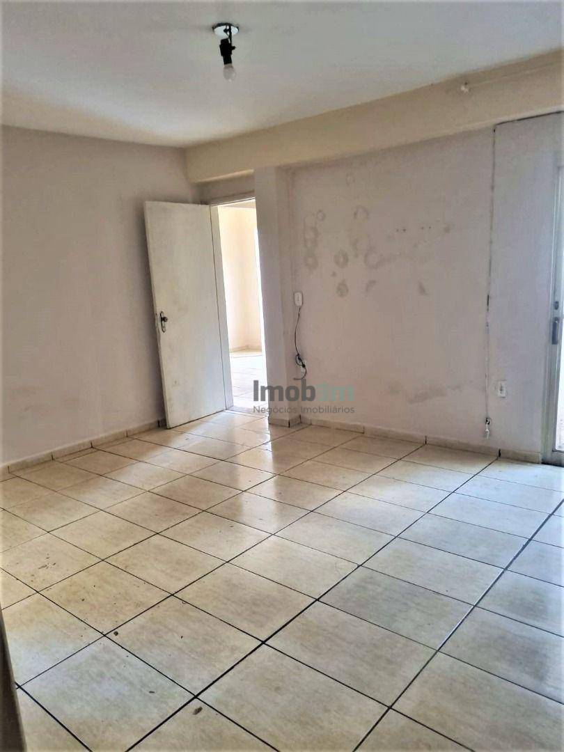 Casa à venda com 3 quartos, 200m² - Foto 18