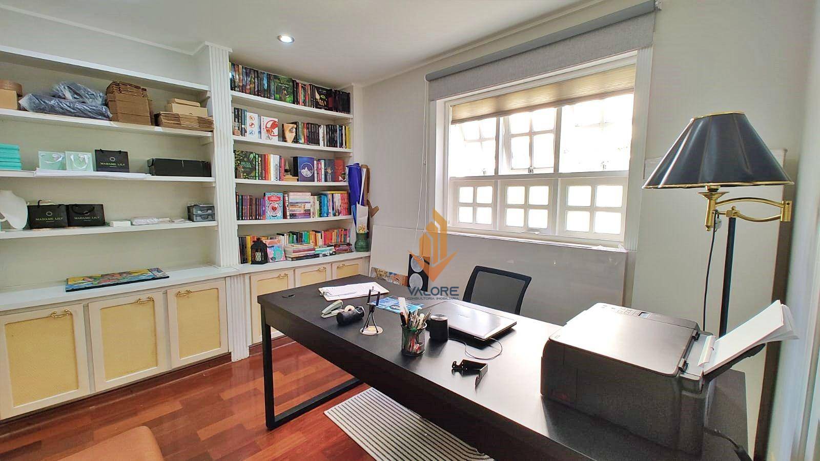 Casa à venda com 3 quartos, 264m² - Foto 15