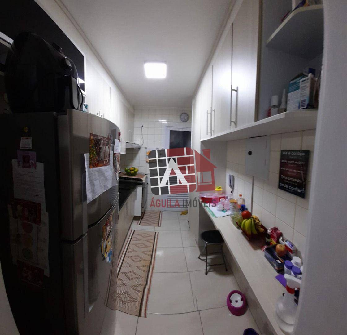 Apartamento à venda com 3 quartos, 66m² - Foto 4