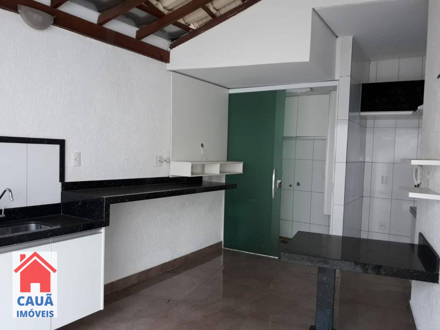 Casa à venda e aluguel com 5 quartos, 250m² - Foto 16