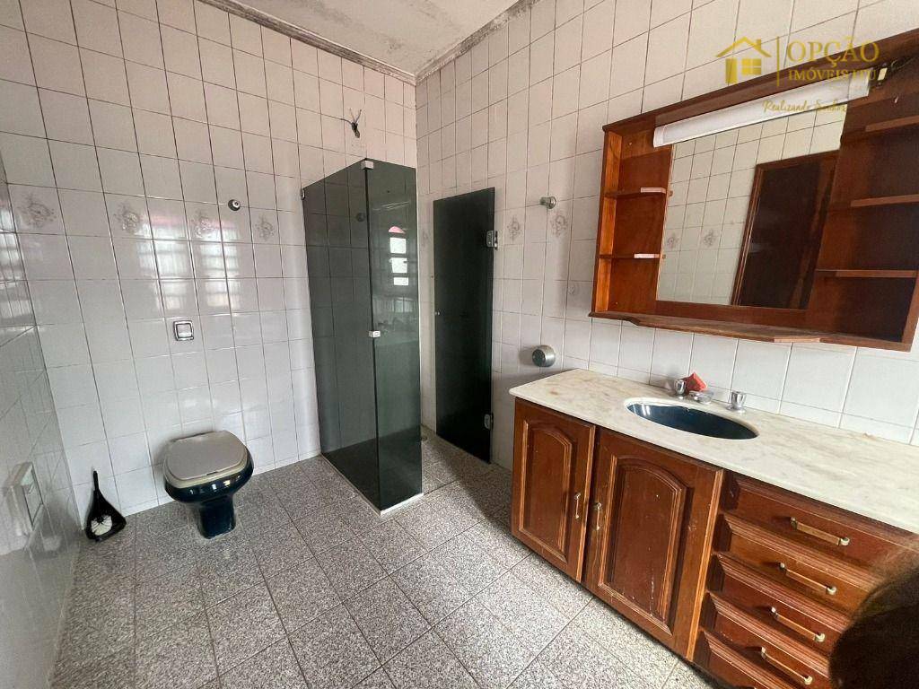 Casa à venda com 3 quartos, 335m² - Foto 16