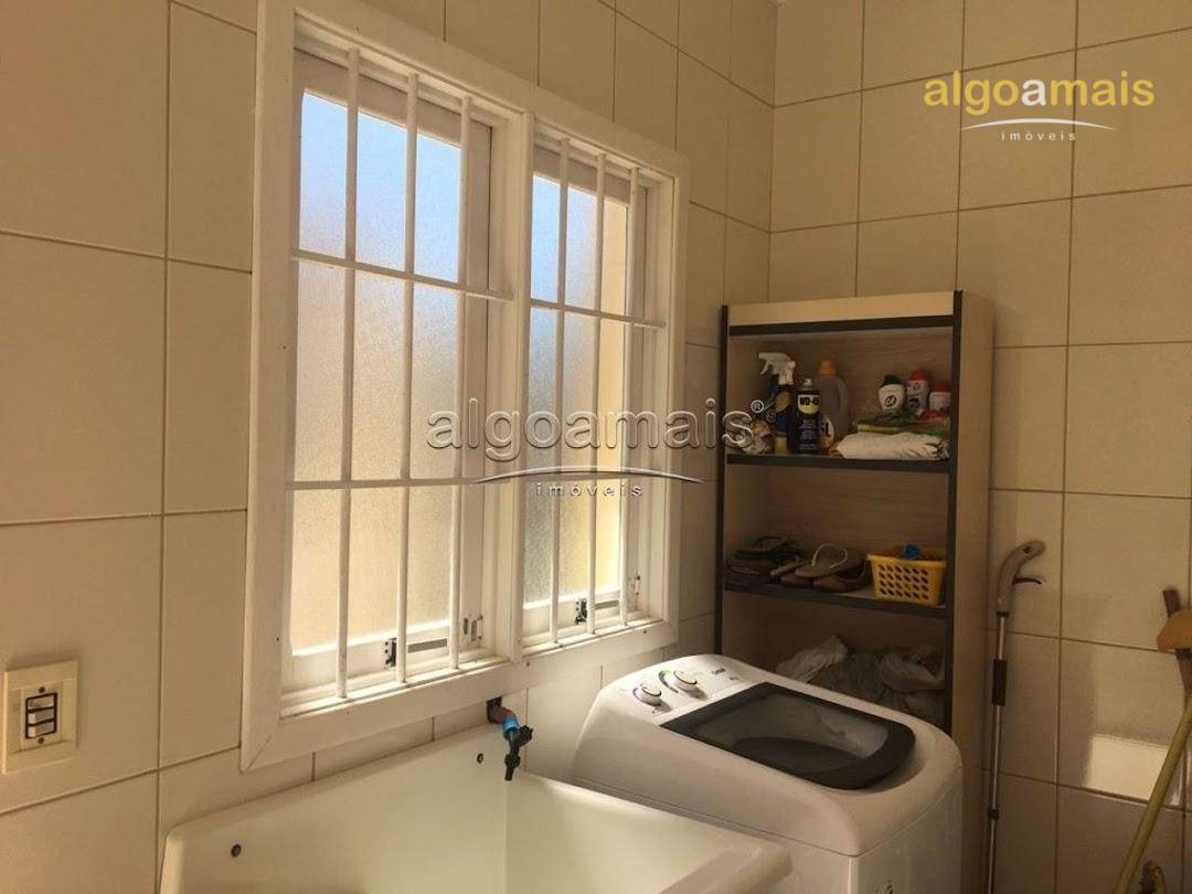 Casa à venda com 3 quartos, 300M2 - Foto 6