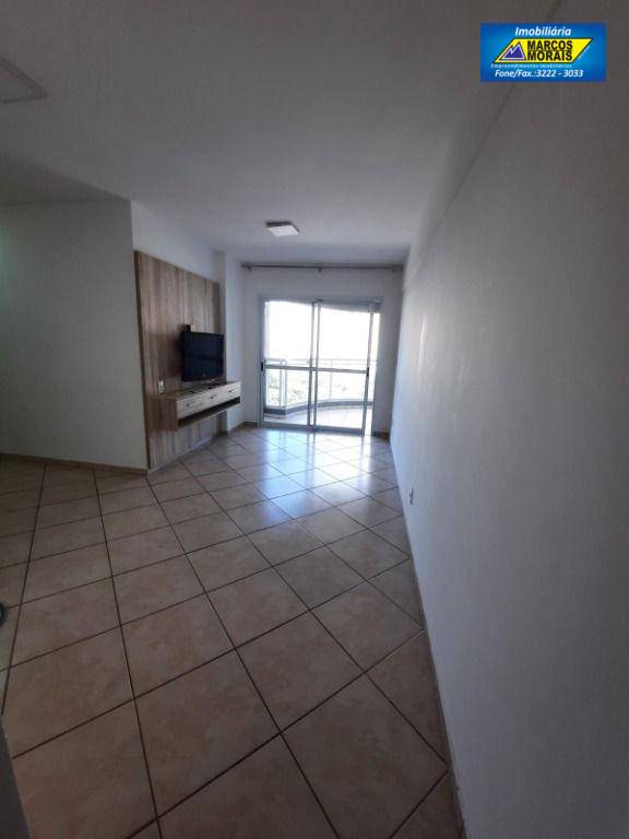Apartamento à venda e aluguel com 3 quartos, 100m² - Foto 2