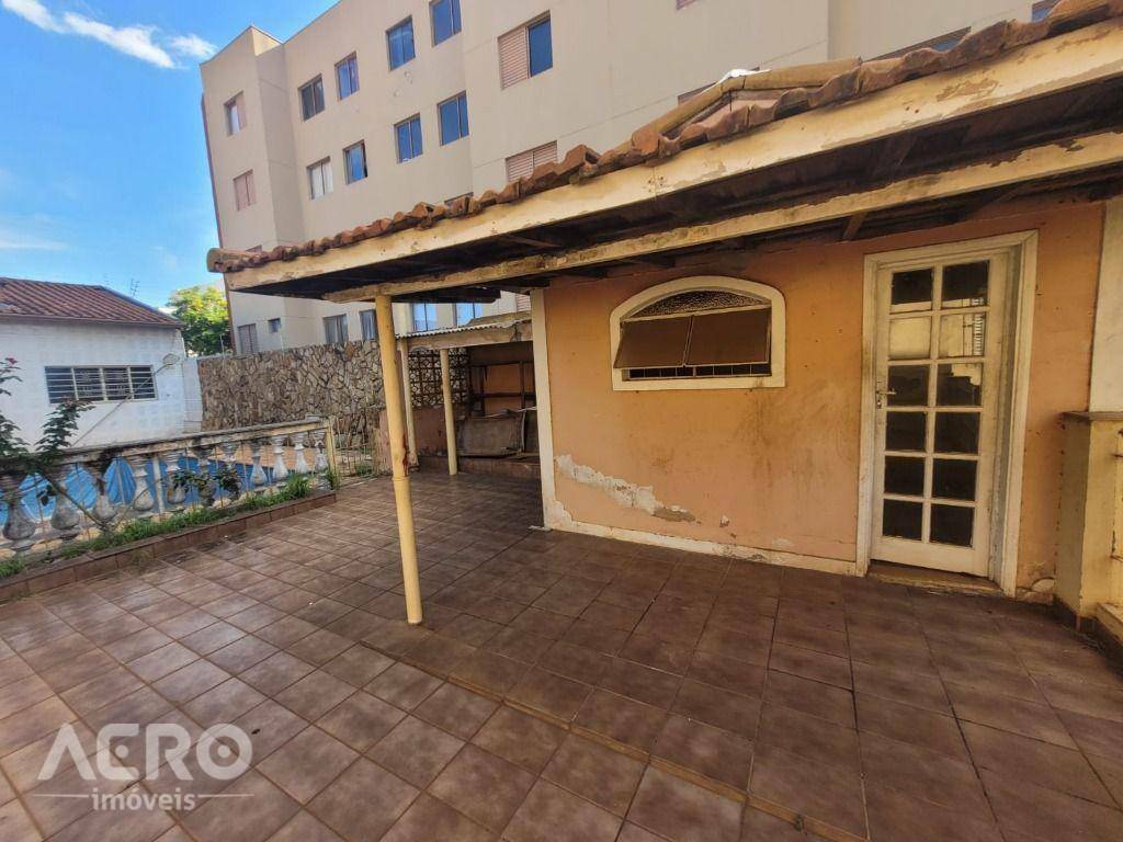 Casa à venda com 3 quartos, 500m² - Foto 29