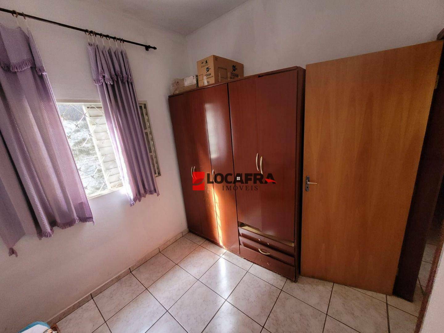 Casa à venda com 5 quartos, 182m² - Foto 6