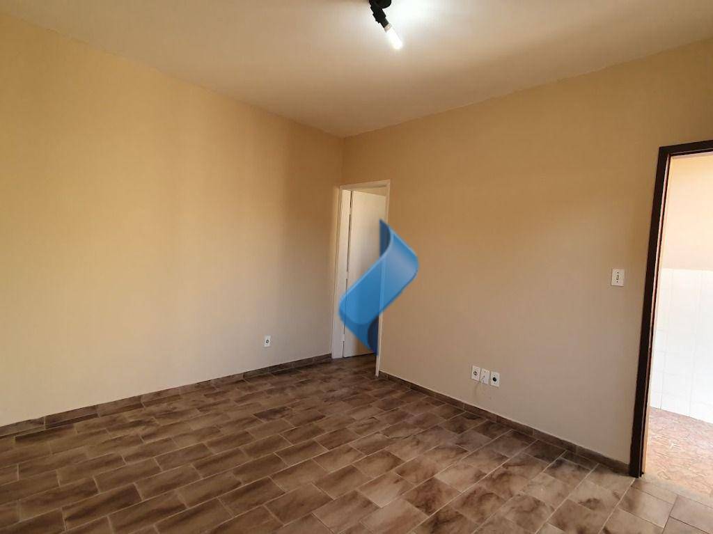 Casa à venda com 3 quartos, 131m² - Foto 32