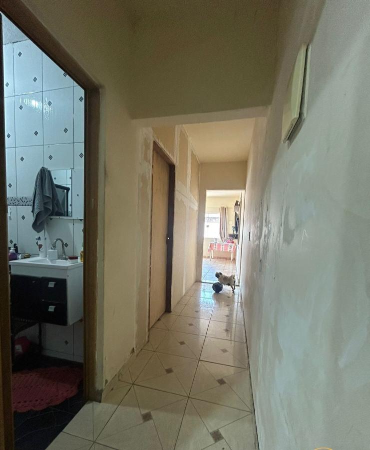 Casa à venda com 3 quartos, 140m² - Foto 2