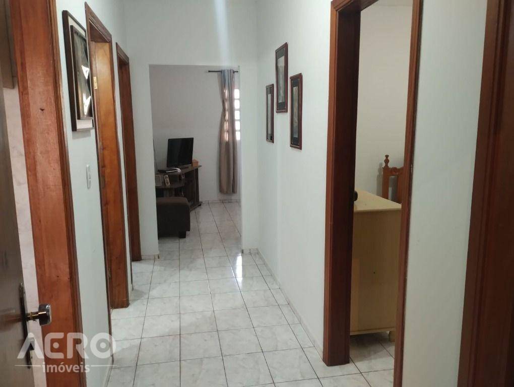 Casa à venda com 3 quartos, 140m² - Foto 11