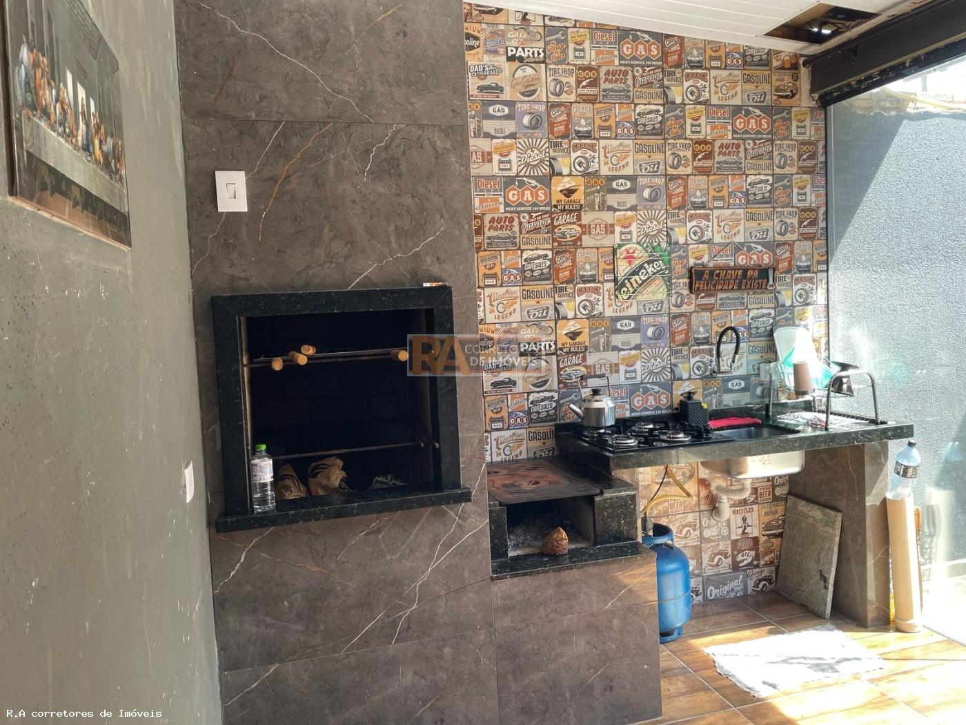 Casa à venda com 2 quartos, 125m² - Foto 8