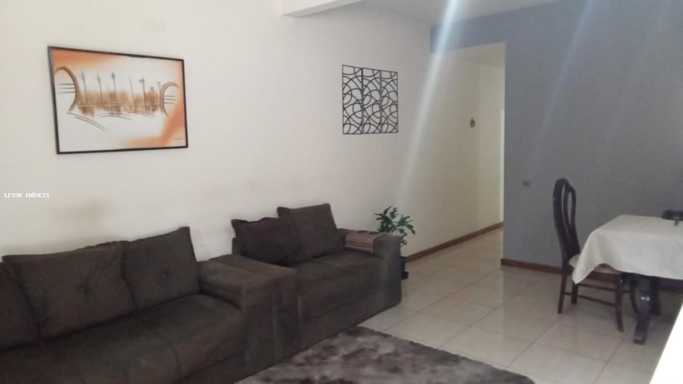 Casa à venda com 2 quartos, 180m² - Foto 8