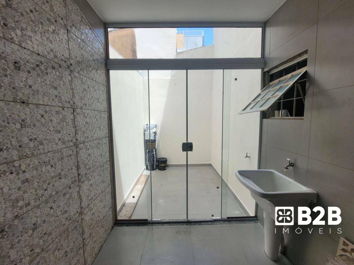 Casa à venda com 3 quartos, 96m² - Foto 10