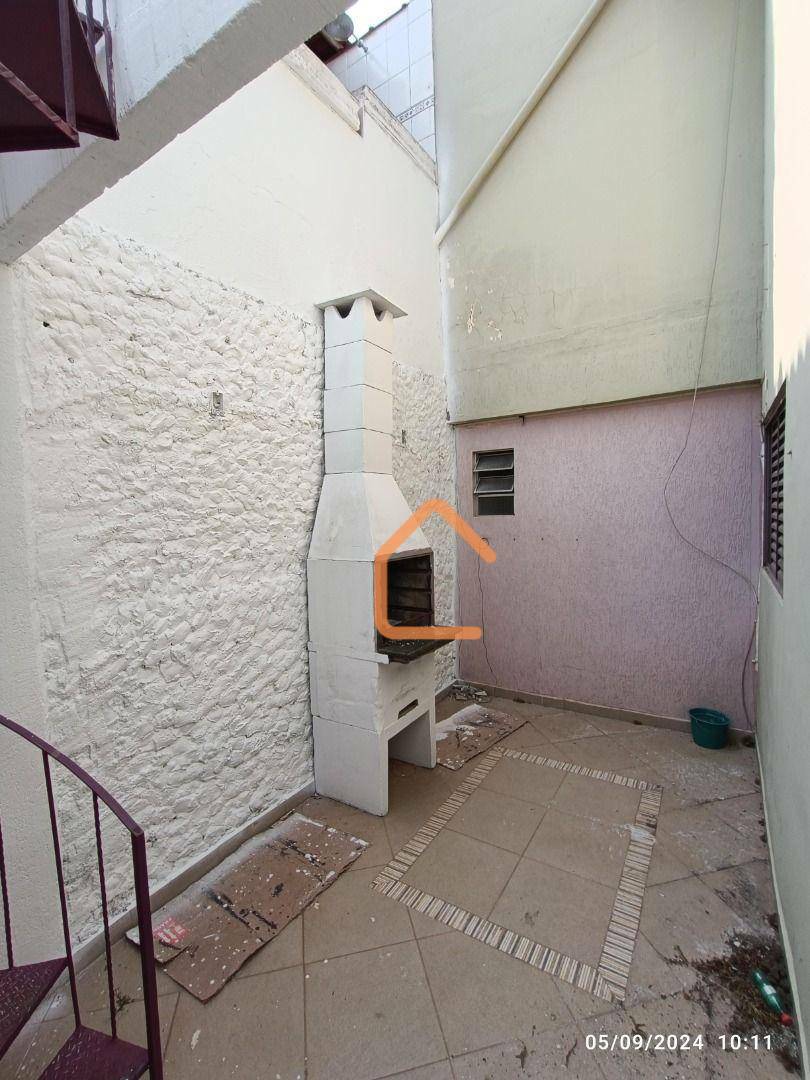 Apartamento à venda com 3 quartos, 121m² - Foto 13