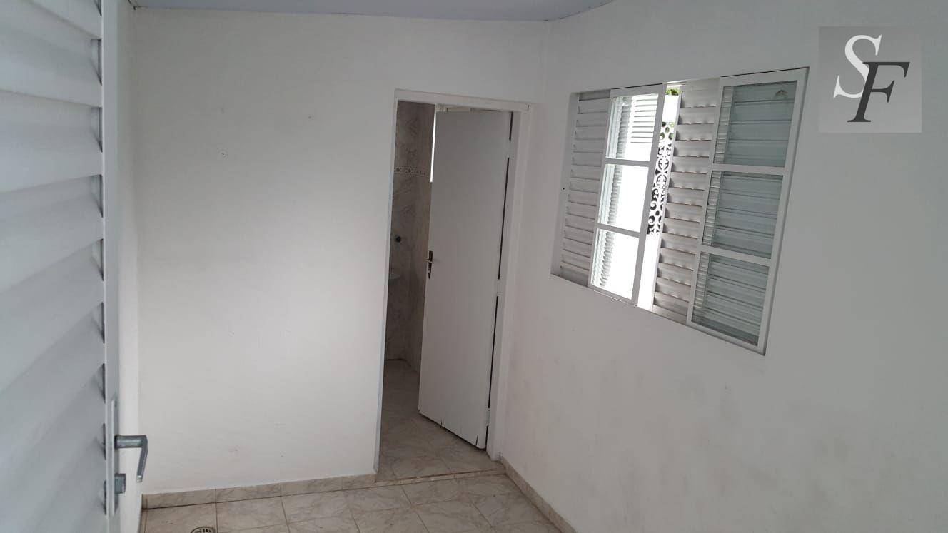 Casa para alugar com 3 quartos, 304m² - Foto 39