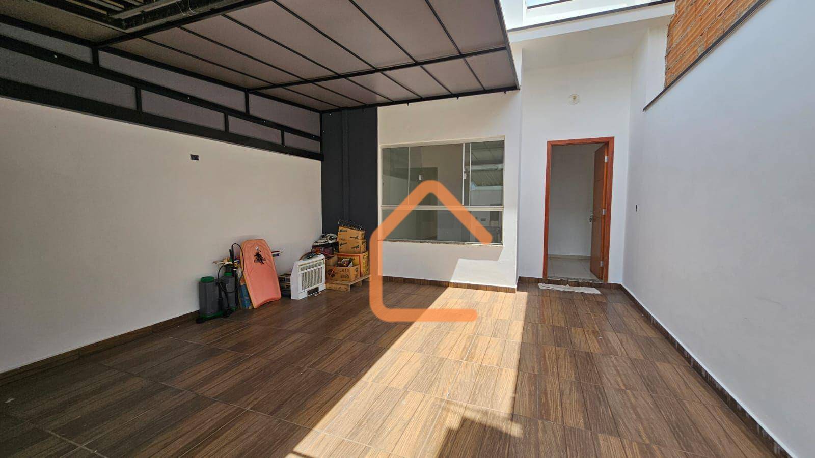 Casa à venda com 2 quartos, 60m² - Foto 18