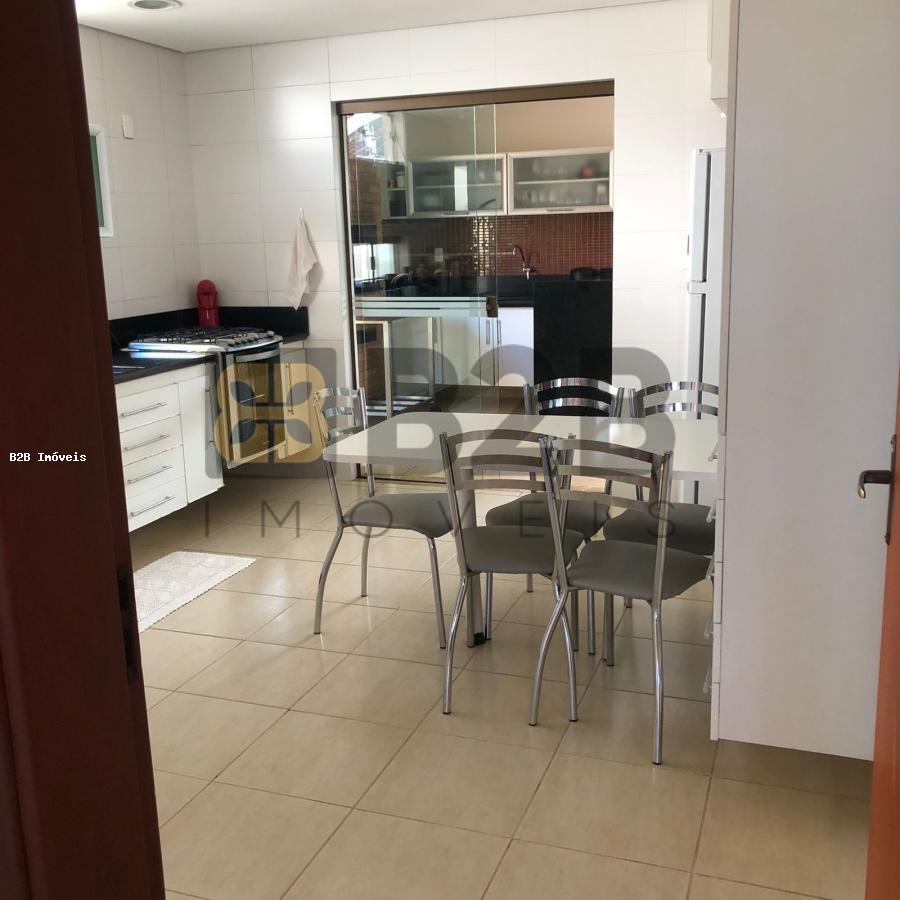 Casa à venda com 3 quartos, 270m² - Foto 16