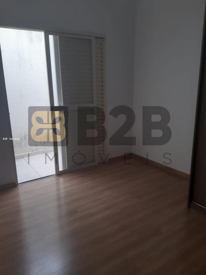 Casa à venda com 3 quartos, 150m² - Foto 8