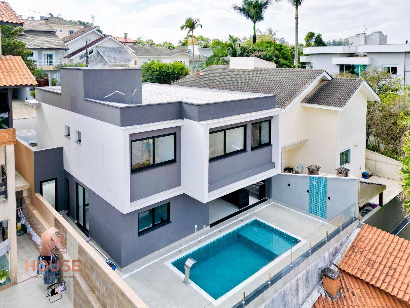 Casa de Condomínio à venda com 3 quartos, 300m² - Foto 45