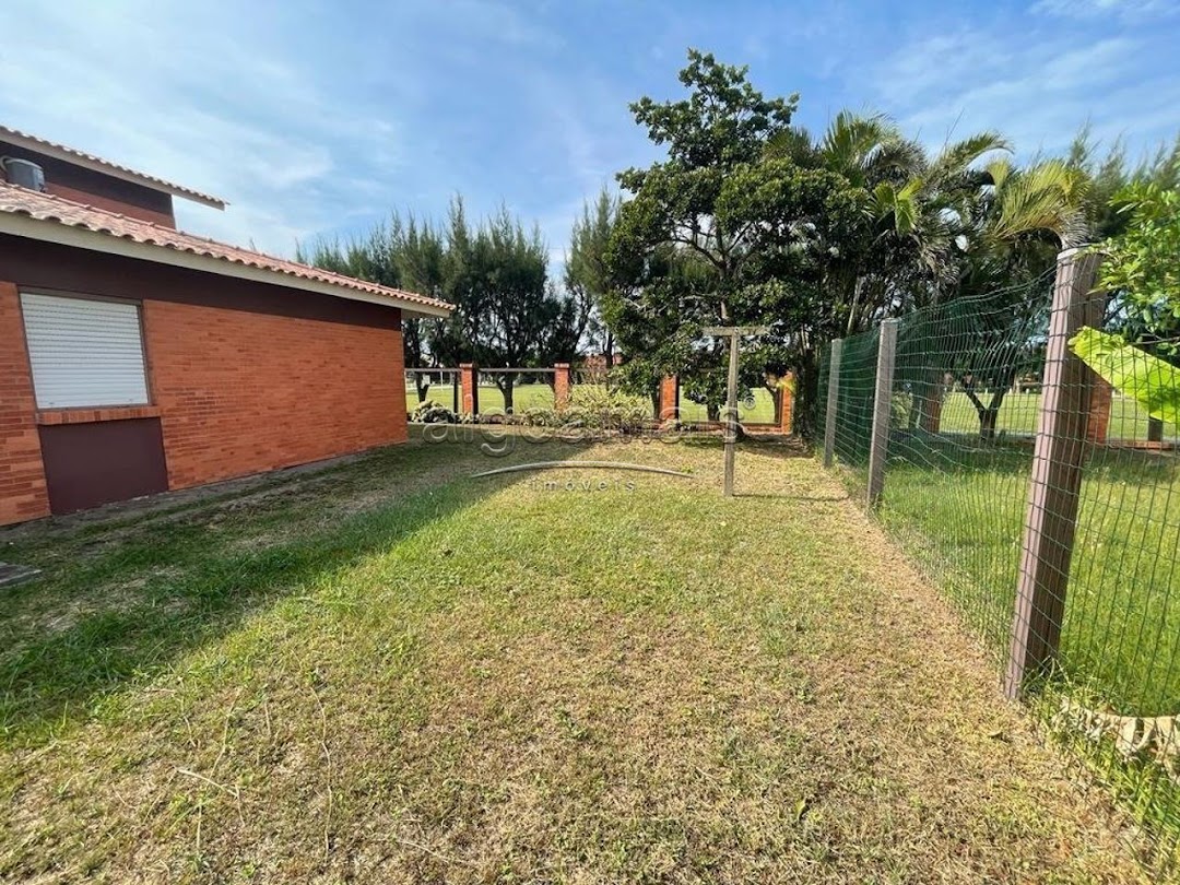 Casa à venda com 4 quartos, 200m² - Foto 19