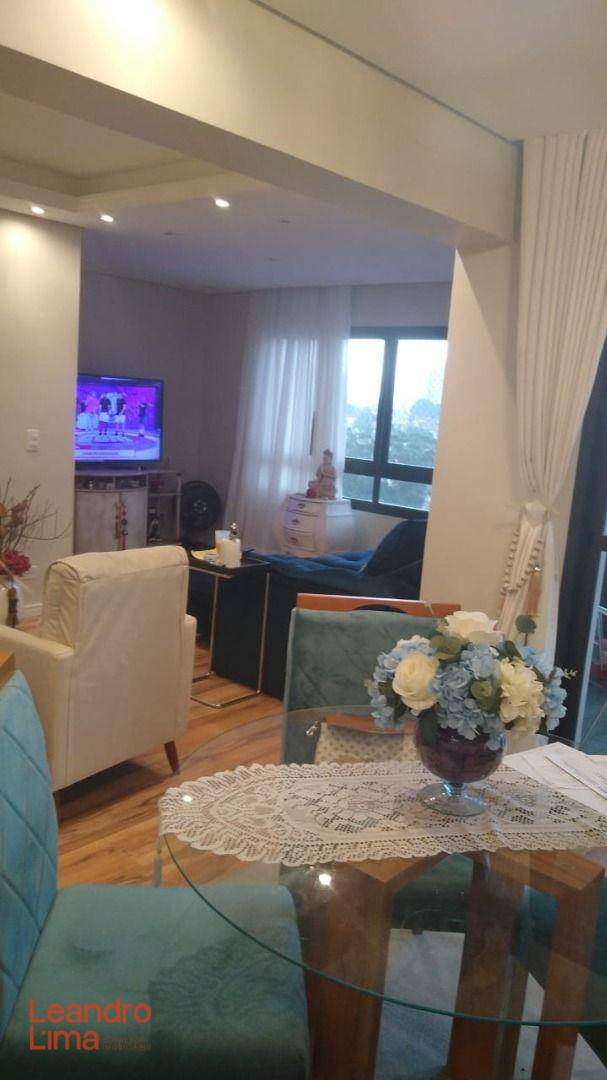 Apartamento à venda com 3 quartos, 206m² - Foto 4